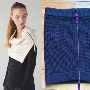 Lululemon Falling Freely Knit Merino Wool Navy Neck Warmer